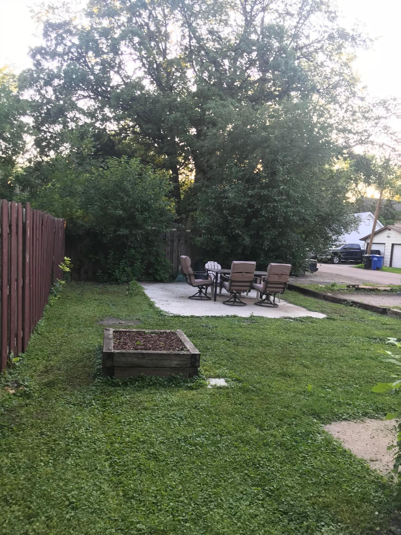 Building Photo - 415 9th St S