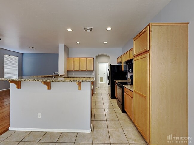 Building Photo - 6147 W Oraibi Dr