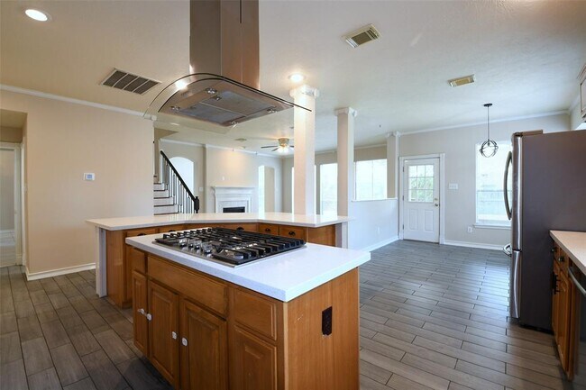 Building Photo - 18719 Racquet Sports Way