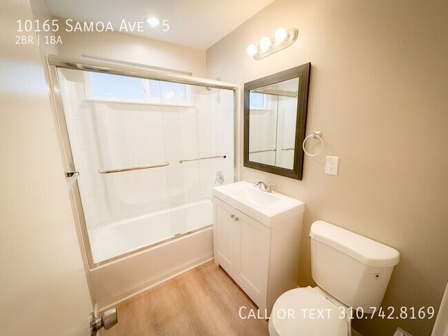 Building Photo - 10165 Samoa Ave