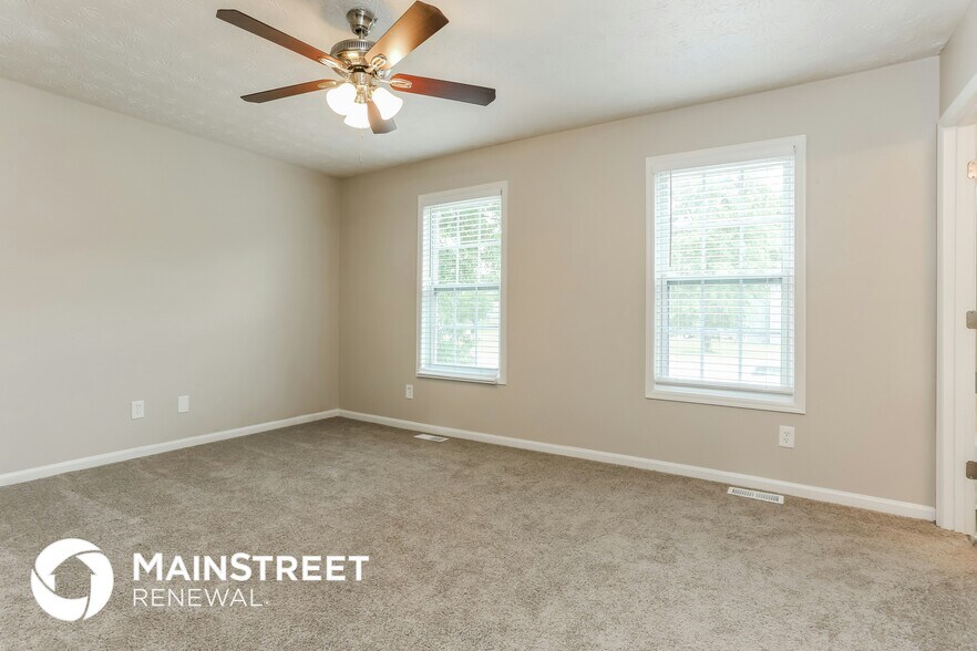 Building Photo - 45 Christopher Pl