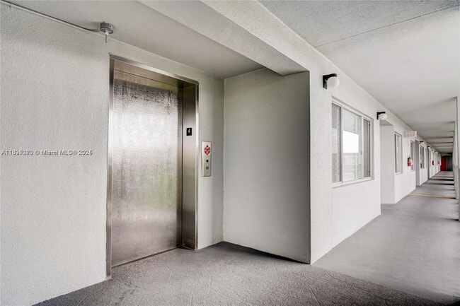 Building Photo - 13255 SW 9th Ct