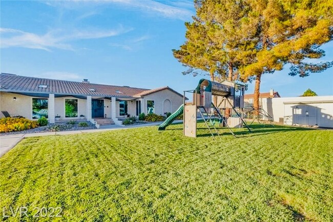 Building Photo - COMING SOON: Single Story 5 Bd, 4 Bth, Inc...