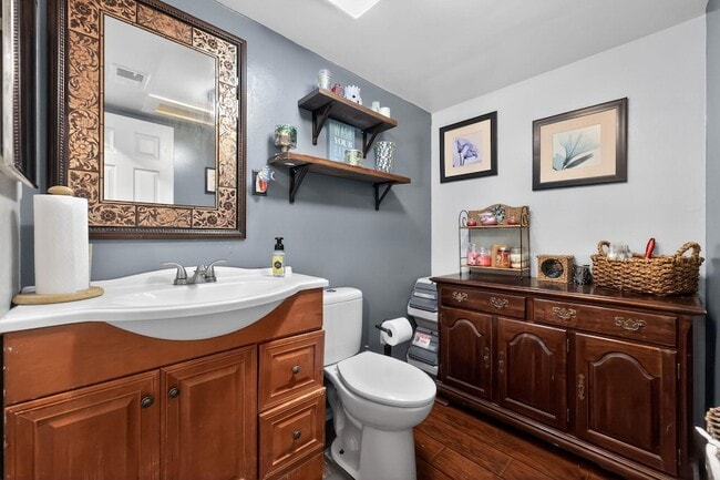 Building Photo - 14 Halo Ave