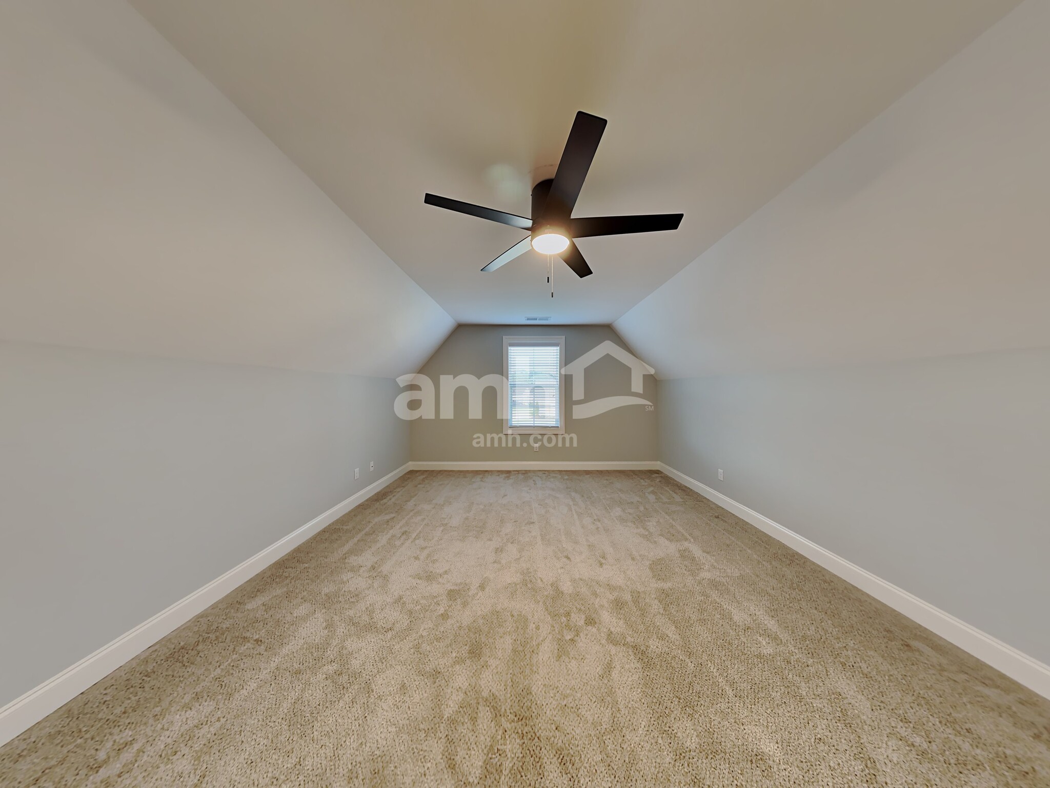 Building Photo - 4231 Vineyard Dr
