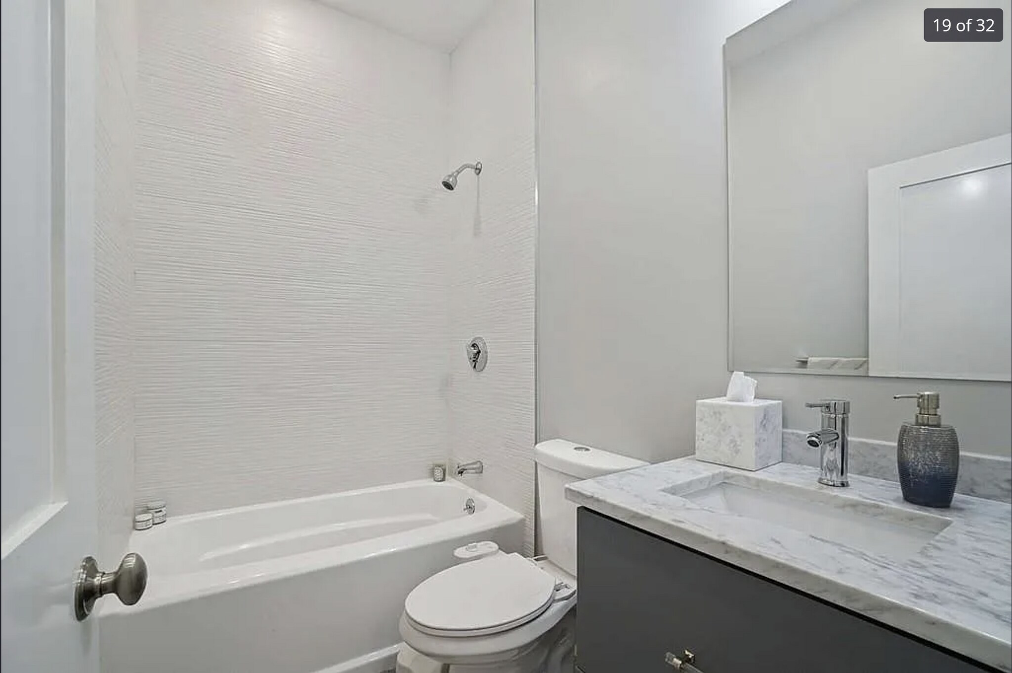 Building Photo - 20 Lincoln St