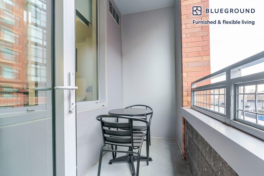 Building Photo - 1122 N Hudson St