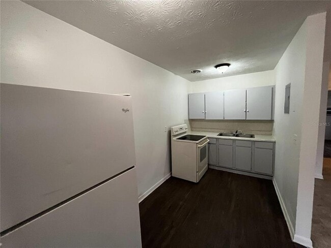 Building Photo - 4509 Ken Knight Dr N