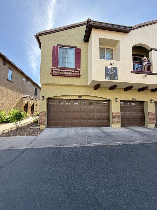 Building Photo - 2725 E Mine Creek Rd