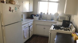 Building Photo - 447 Landfair Ave