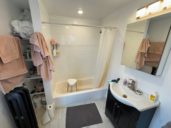 Building Photo - 42-44 Gorham St. Unit 2