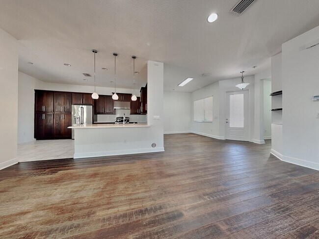 Building Photo - 2684 Tarragona Wy