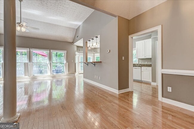 Building Photo - 56 Driftwood Ct