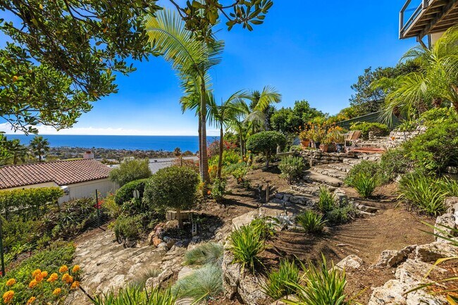 Building Photo - Mystic Hills Ocean View Home