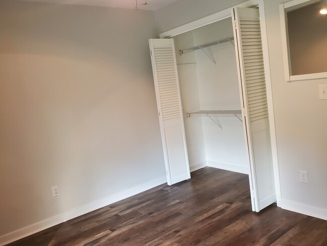 Building Photo - 2311 Treescape Dr