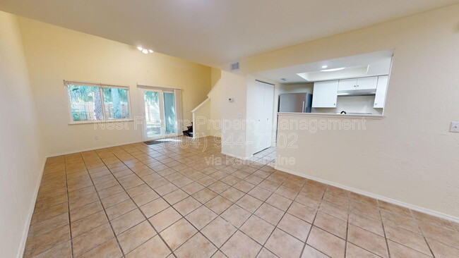 Building Photo - 1250 Bayshore Dr N