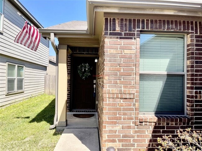 Building Photo - 18722 White Barnwood Ct
