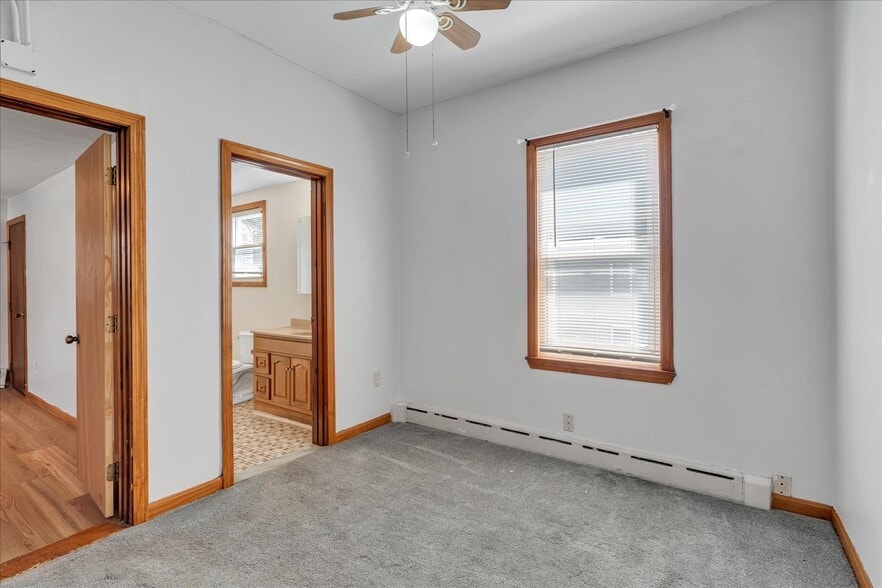 Extra space - 1 Metcalf Ave