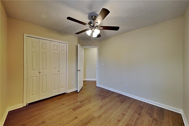 Building Photo - 3165 Bellestone Ct