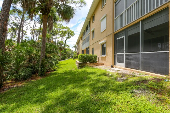 Building Photo - **ANNUAL OR SEASONAL RENTAL**