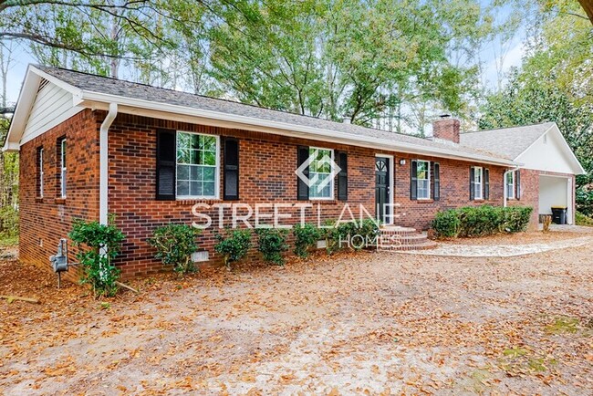 Primary Photo - Charming 3 bedroom home in Newnan!