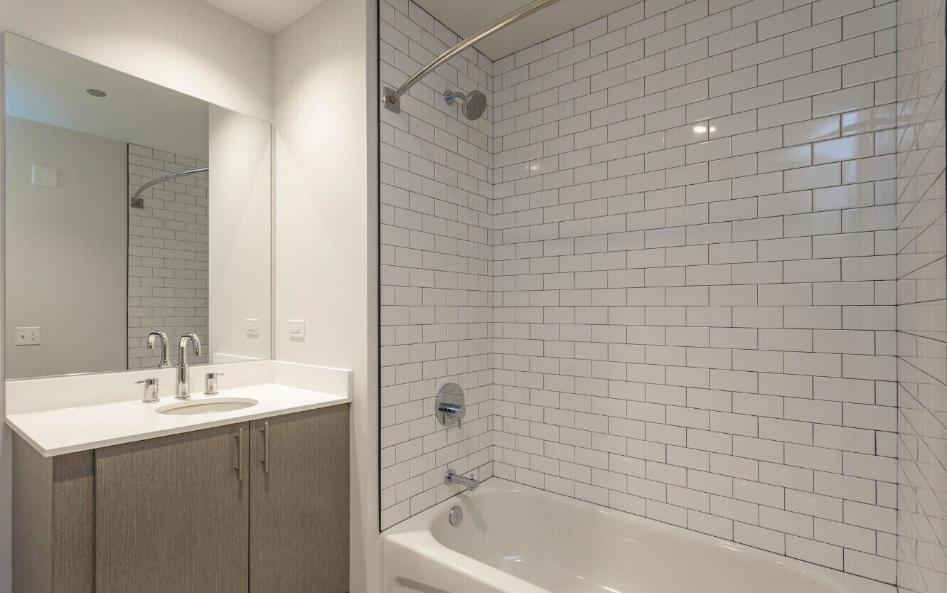 Building Photo - 973 W Dakin St