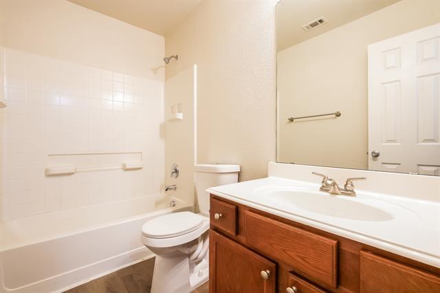 Building Photo - 1513 Kittyhawk Dr