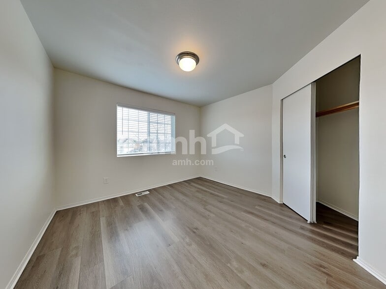 Building Photo - 18606 112th Ave E