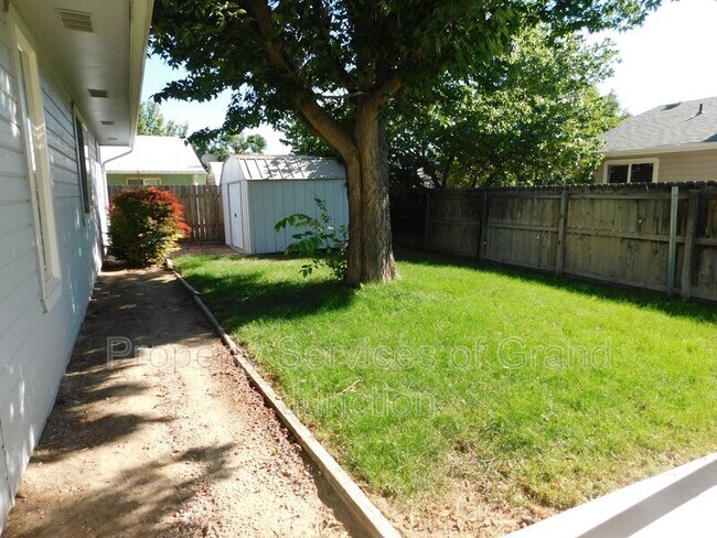 Building Photo - 579 Darby Dr