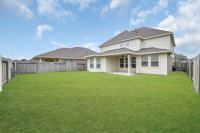 Building Photo - 16911 Wedgeside Pk