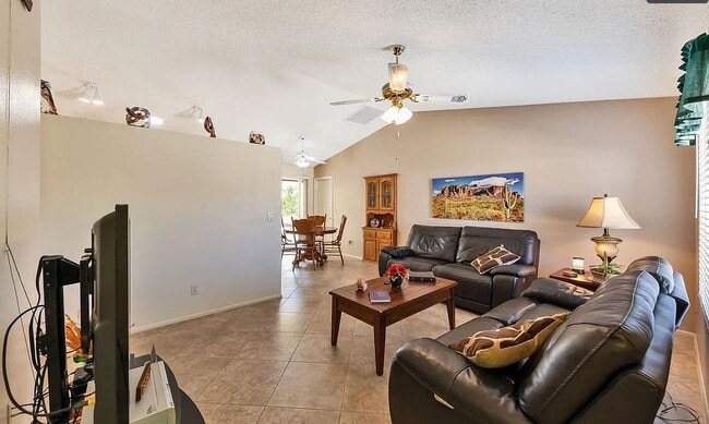 Building Photo - 1891 Leisure World