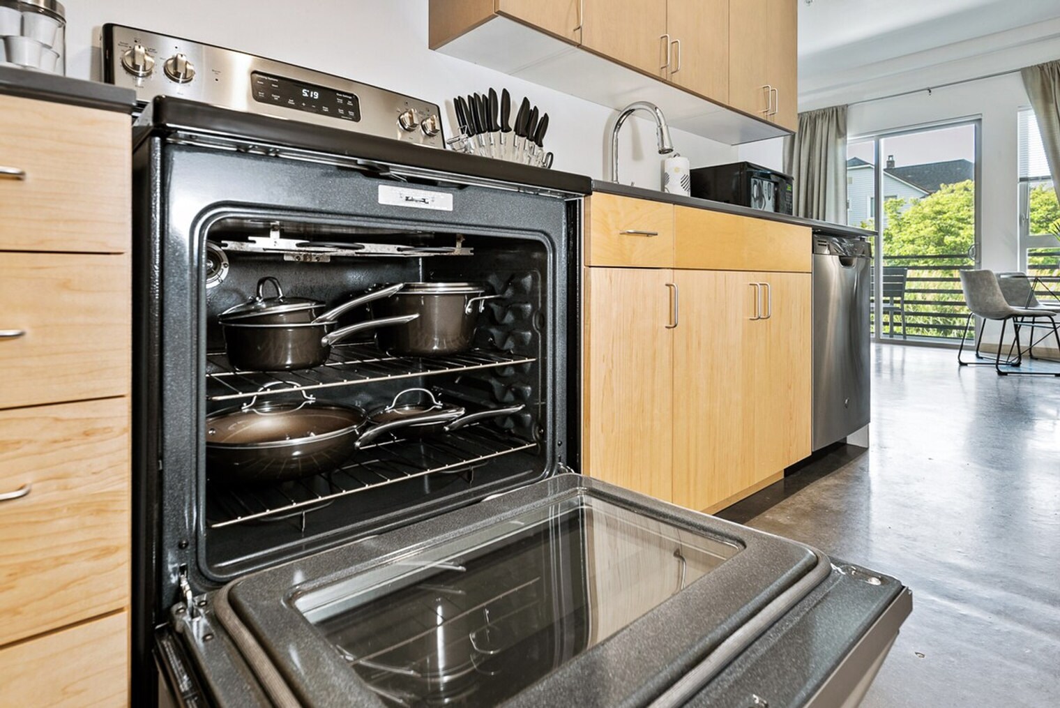 Building Photo - 3008 Beacon Ave S