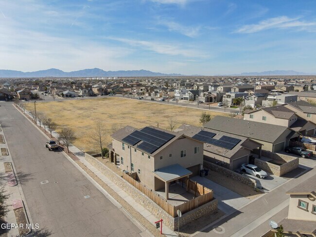 Building Photo - 14447 Onnie Kirk Ave