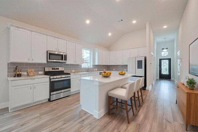Primary Photo - 200 Catalina Cove Dr