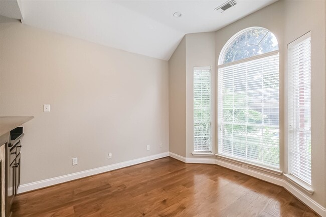 Building Photo - 3314 Winding Lake Way