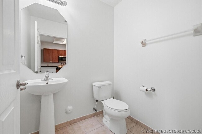Building Photo - 4501 Mimosa Terrace