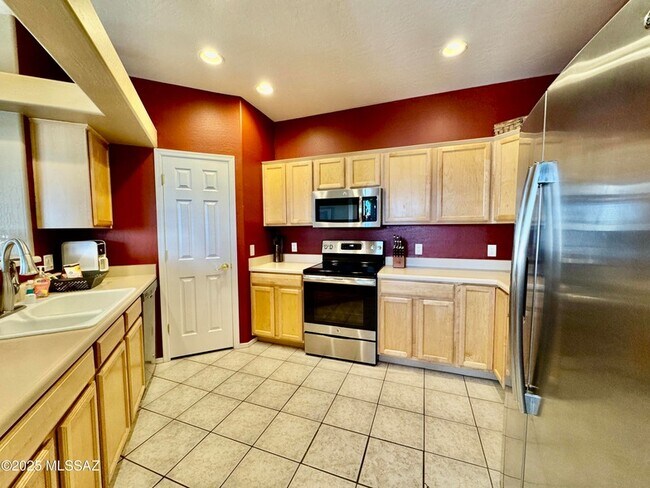 Building Photo - 755 W Vistoso Highlands Dr