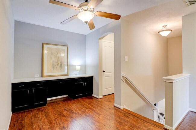 Building Photo - 5339 Canyon Hollow Dr