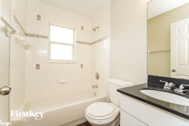 Building Photo - 3836 Candia Ave