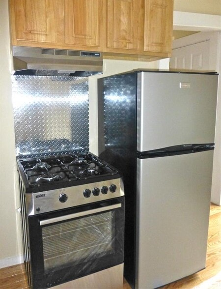 Building Photo - 232 Cambridge St