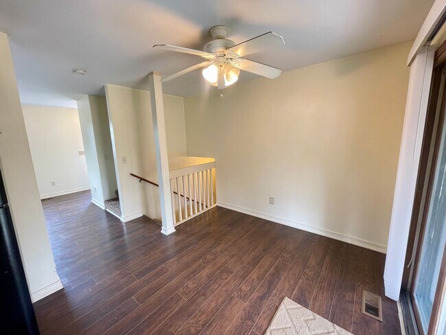 Building Photo - 4 Bed, 2 Bath Loveland, CO Home- Fenced Backyard, A/C, & 2 Car Garage!