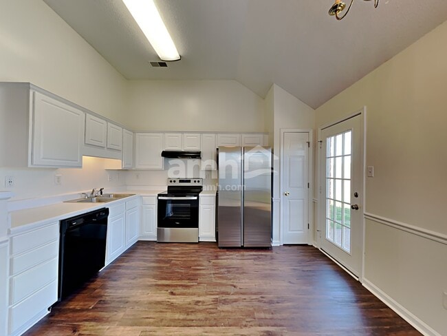 Building Photo - 1374 Siskin Dr