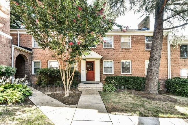 Building Photo - 2603 Arlington Blvd