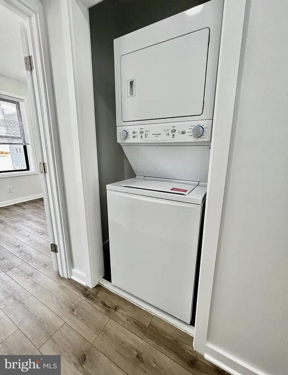 Building Photo - 2105 E Huntingdon St