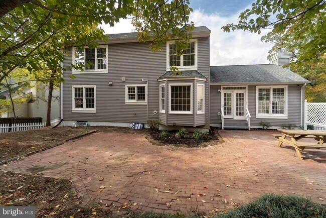 Building Photo - 3244 Titanic Dr