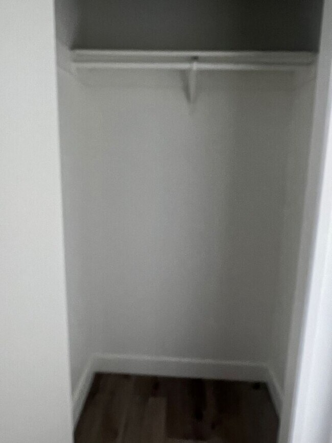 Building Photo - 6506 Balboa Blvd