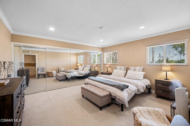 Building Photo - 167 Rimrock Rd