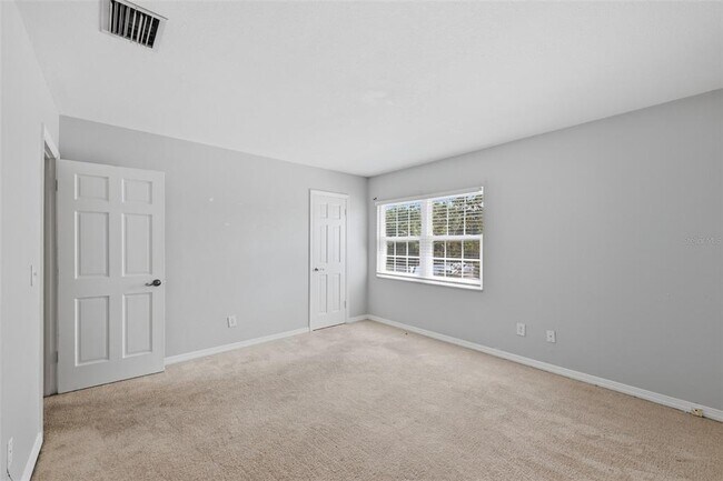 Building Photo - 10315 Carrollwood Ln