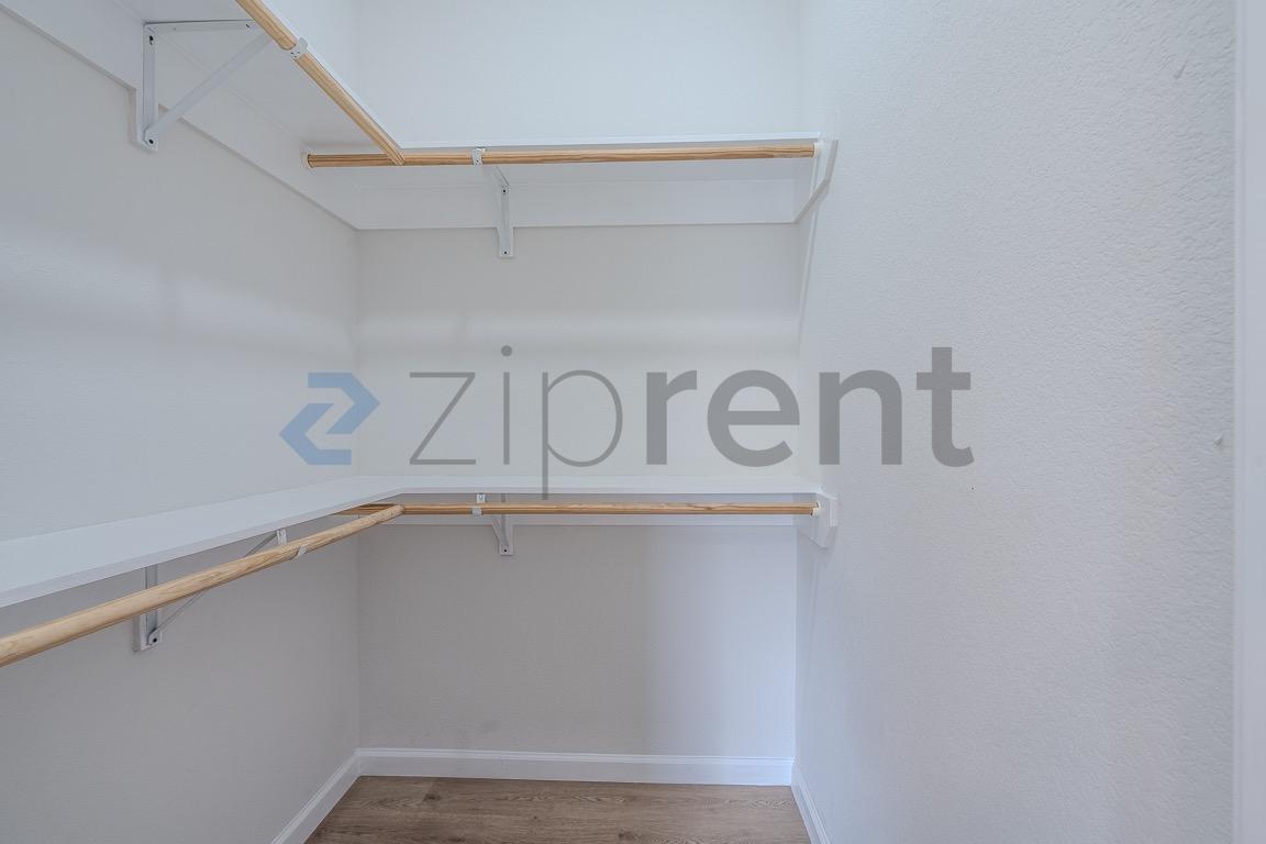 Building Photo - 303 Cartersville St