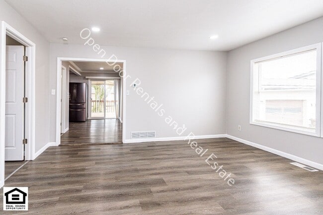 Building Photo - Available now!!